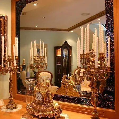 酒店 德柏丽娜酒店 *